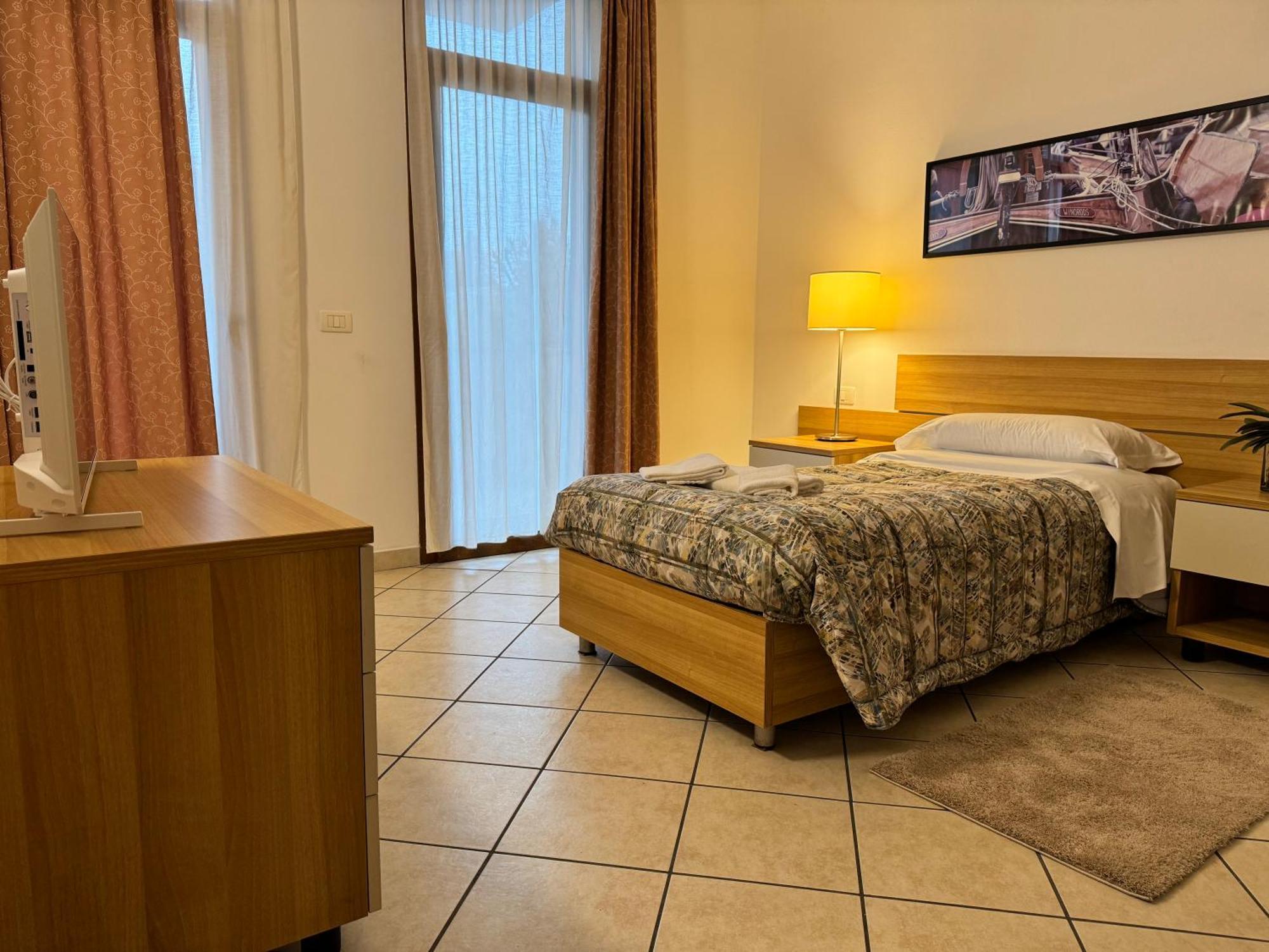 Residence Malpensa Somma Lombardo Exterior photo